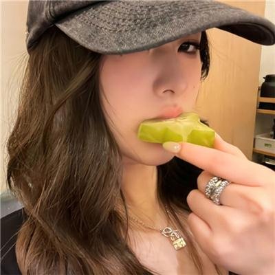 大老千与小妖精